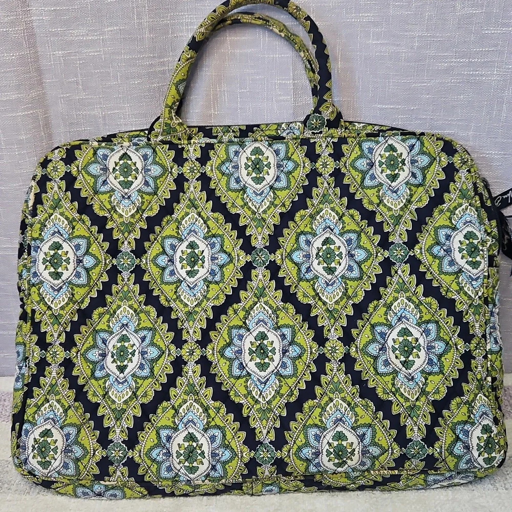 VERA BRADLEY LAPTOP CASE
